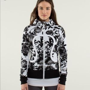 Lululemon brisk bloom scuba